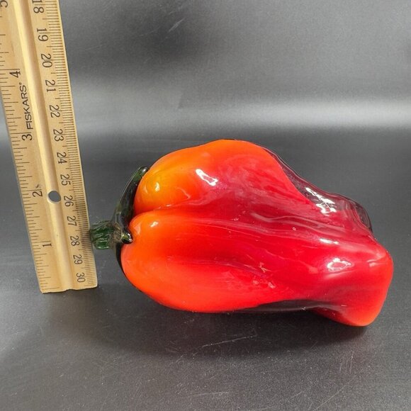 Vintage 1990s Art Glass Bell Pepper Large Red Pepper Figurine Glass Paperweight - Picture 4 of 15